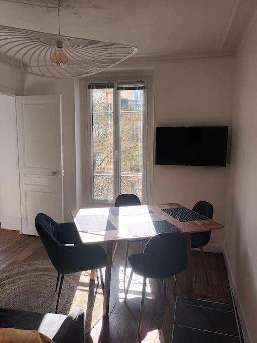 Tres Parisien Et Ensoleille Lägenhet Exteriör bild